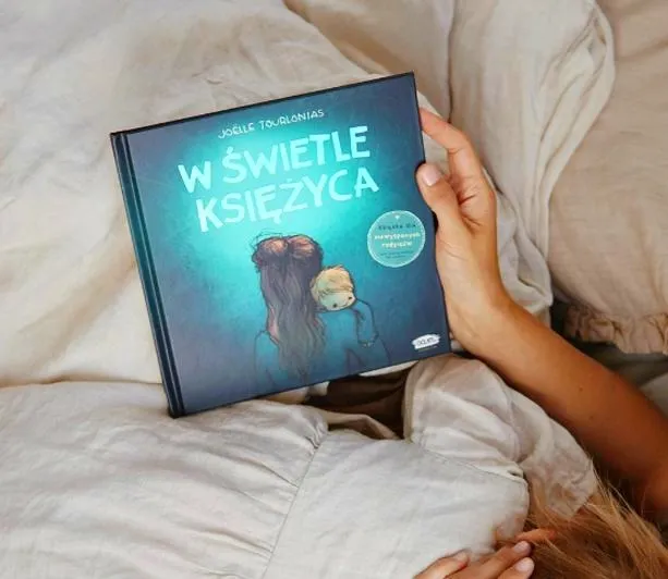 Jak sfotografować księżyc lustrzanką? Ustawienia na ostre detale