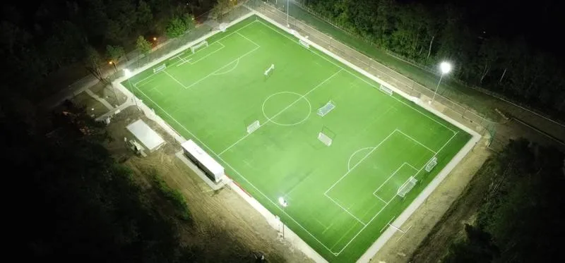 Modernizacja oświetlenia boiska