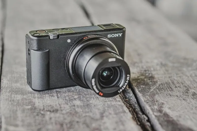 Sony Panasonic Canon